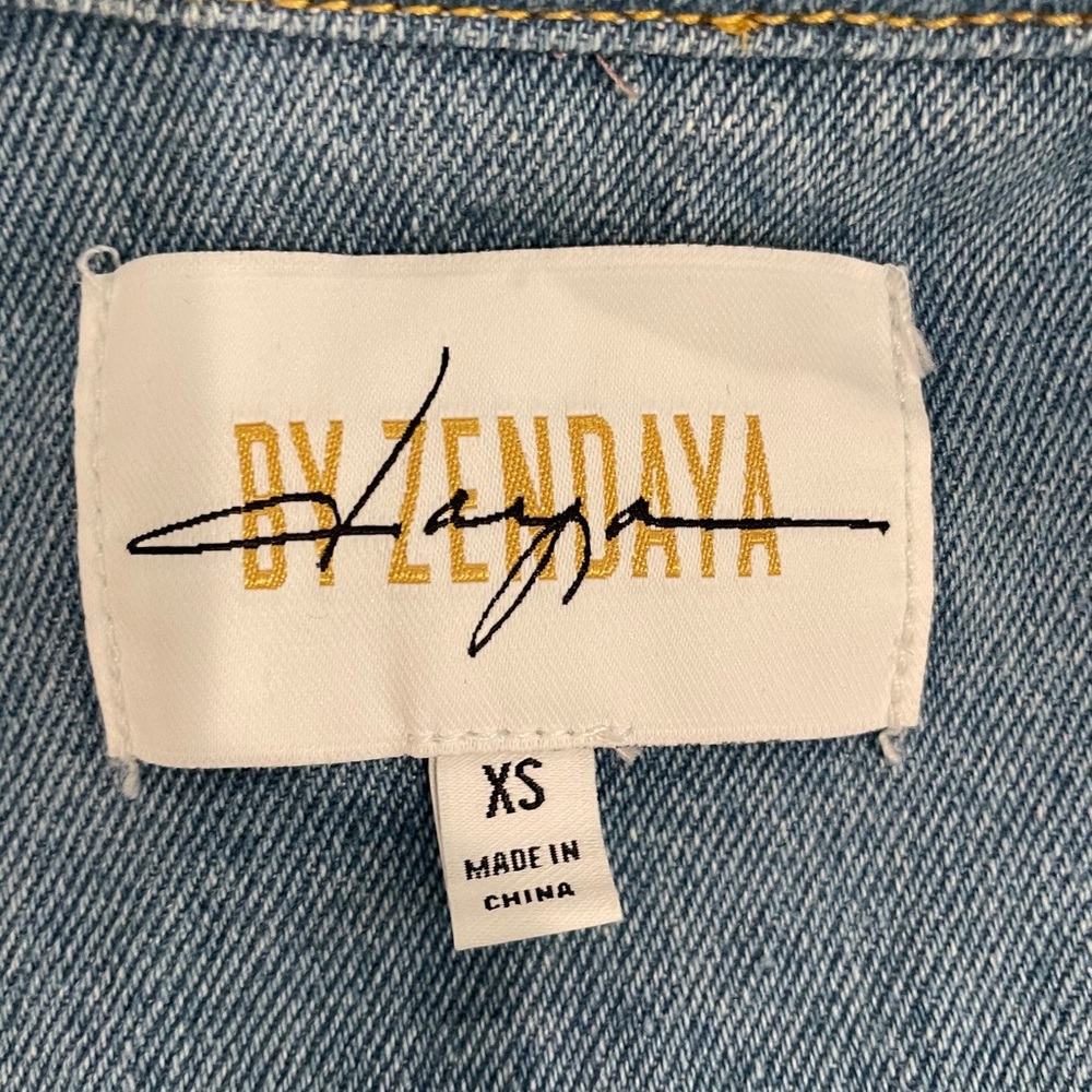 Jacket - Picture 5 of 7